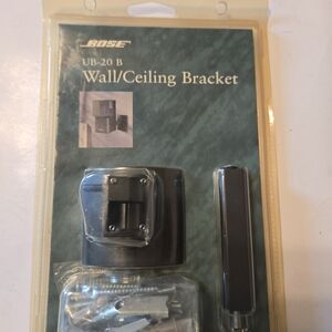 Bose UB-20 B Wall/Ceiling Bracket - Black